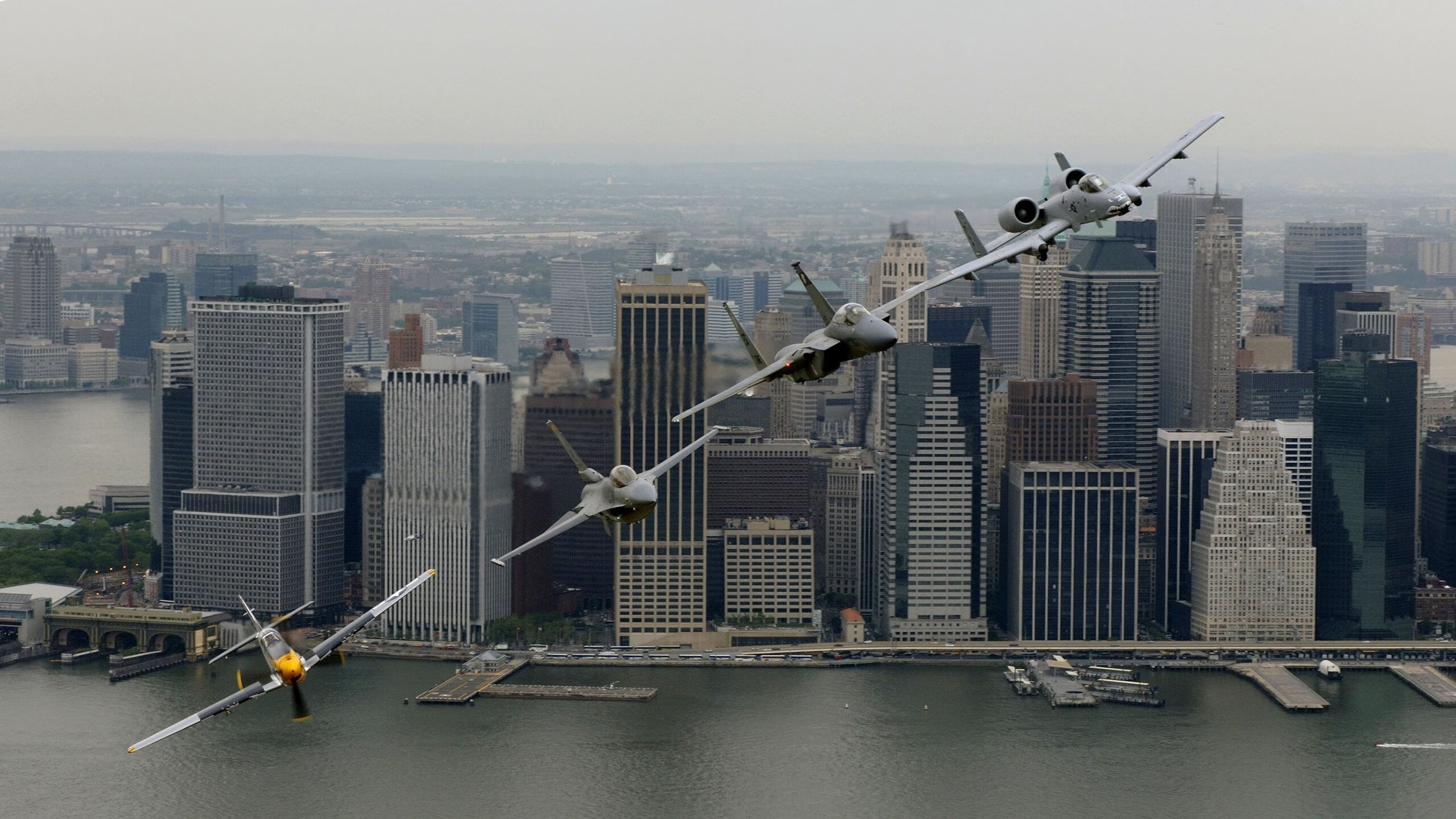 撕裂天空的救赎,本泽马在拉齐奥与乌拉圭的夹击中完成自我正名